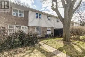 150 Carsbrooke Road Unit# 8, Toronto (Etobicoke West Mall), Ontario M9C1G9, 4 Bedrooms Bedrooms, ,2 BathroomsBathrooms,All Houses,For Sale,Carsbrooke,W12077137