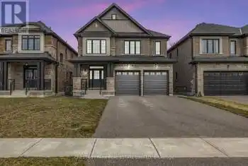 19 Low Boulevard, Uxbridge, Ontario L9P1W7, 4 Bedrooms Bedrooms, ,4 BathroomsBathrooms,All Houses,For Sale,Low,N12077257