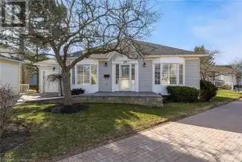 370 SILVERBIRCH Boulevard Unit# 28, Hamilton, Ontario L0R1W0, 3 Bedrooms Bedrooms, ,3 BathroomsBathrooms,All Houses,For Sale,SILVERBIRCH,40715643