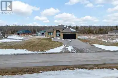 16 Avalon Drive Kawartha Lakes (Verulam) Ontario K0M1N0