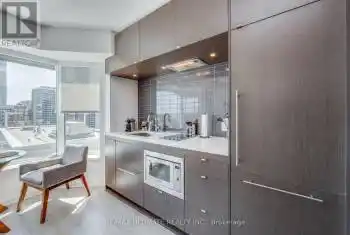 155 Yorkville Avenue Unit# 1705, Toronto (Annex), Ontario M5R1C4, 1 Bedroom Bedrooms, ,1 BathroomBathrooms,Condo,For Rent,Yorkville,C12077414