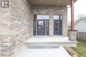 355 WELLINGTON Street, Brantford, Ontario N3S4A7, 5 Bedrooms Bedrooms, ,4 BathroomsBathrooms,All Houses,For Rent,WELLINGTON,40715480
