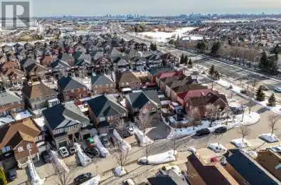 106 Tara Crescent Markham (Cedarwood) Ontario L3S4S8