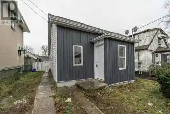 56 Division Street, St. Catharines (450 - E. Chester), Ontario L2R3G5, 1 Bedroom Bedrooms, ,1 BathroomBathrooms,All Houses,For Sale,Division,X12077643