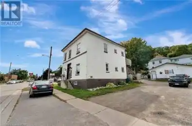 49 DUMFRIES Street Paris Ontario N3L2C9