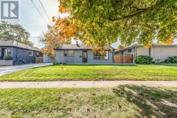 76 Raylawn Crescent, Halton Hills (Georgetown), Ontario L7G4N1, 4 Bedrooms Bedrooms, ,3 BathroomsBathrooms,All Houses,For Sale,Raylawn,W12077387