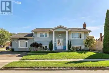 7704 Chorozy Street, Niagara Falls (213 - Ascot), Ontario L2H2N9, 4 Bedrooms Bedrooms, ,2 BathroomsBathrooms,All Houses,For Sale,Chorozy,X12076858