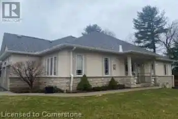 40 WESLEYAN Court Unit# 5, Ancaster, Ontario L9G5C7, 2 Bedrooms Bedrooms, ,3 BathroomsBathrooms,All Houses,For Sale,WESLEYAN,40715947