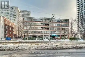 349 St Clair Avenue Unit# 403, Toronto (Casa Loma), Ontario M5P1N3, 3 Bedrooms Bedrooms, ,3 BathroomsBathrooms,Condo,For Rent,St Clair,C12077978