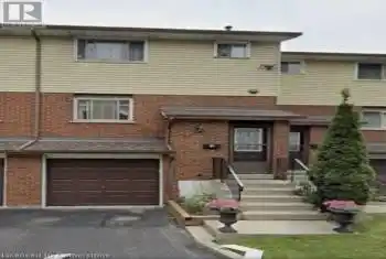 924 MOHAWK Road Unit# C, Hamilton, Ontario L9C6Z3, 3 Bedrooms Bedrooms, ,2 BathroomsBathrooms,All Houses,For Sale,MOHAWK,40716296