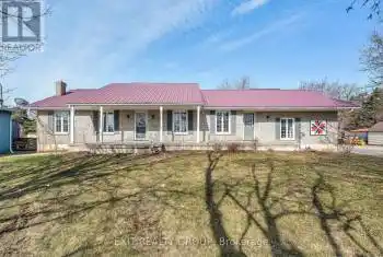 325 County Rd 30, Prince Edward County (Bloomfield), Ontario K0K1G0, 2 Bedrooms Bedrooms, ,2 BathroomsBathrooms,All Houses,For Sale,County Rd 30,X12078283
