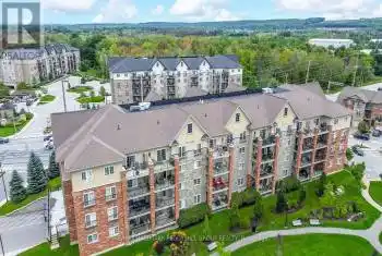 39 Ferndale Drive Unit# 112, Barrie (Ardagh), Ontario L4N5T5, 3 Bedrooms Bedrooms, ,2 BathroomsBathrooms,Condo,For Sale,Ferndale,S12077361