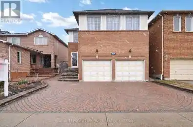 828 Cardington Street Mississauga (East Credit) Ontario L5V1Z6