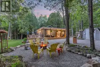 5 7th Avenue Unit# 5, South Bruce Peninsula, Ontario N0H2T0, 2 Bedrooms Bedrooms, ,2 BathroomsBathrooms,All Houses,For Sale,7th,X12076896