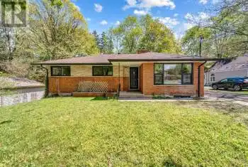 402 North Street, London, Ontario N6K2H6, 5 Bedrooms Bedrooms, ,2 BathroomsBathrooms,All Houses,For Sale,North,X12078231