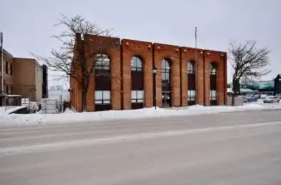31 COLBORNE Street Orillia Ontario L3V 1T4