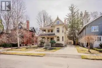 33 ROLAND Street, Kitchener, Ontario N2G1K5, 5 Bedrooms Bedrooms, ,5 BathroomsBathrooms,All Houses,For Sale,ROLAND,40716244