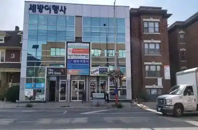 719 Bloor Street Unit# 202 Toronto C01 Ontario M6G 1L5