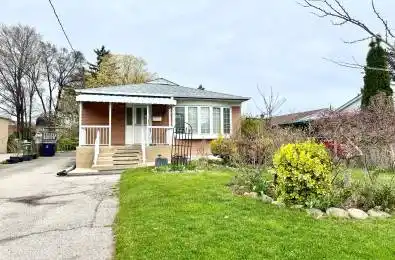 3 Saugeen Crescent Toronto E04 Ontario M1K 3M8