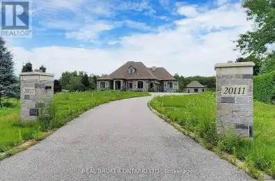 20111 Bathurst Street East Gwillimbury (Holland Landing) Ontario L9N1N