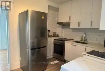 913 Palmerston Ave Avenue Unit# Main, Toronto (Annex), Ontario M6G2S4, 2 Bedrooms Bedrooms, ,1 BathroomBathrooms,All Houses,For Rent,Palmerston Ave,C12079236