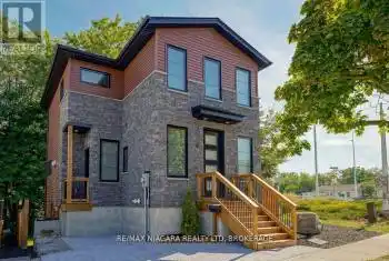 6 HENRIETTA Street, St. Catharines (459 - Ridley), Ontario L2S2M6, 2 Bedrooms Bedrooms, ,4 BathroomsBathrooms,All Houses,For Rent,HENRIETTA,X12079266