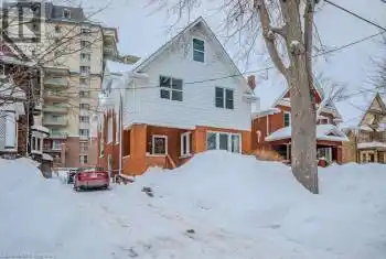 19 SCHNEIDER Avenue, Kitchener, Ontario N2G1K7, 6 Bedrooms Bedrooms, ,3 BathroomsBathrooms,All Houses,For Sale,SCHNEIDER,40700360