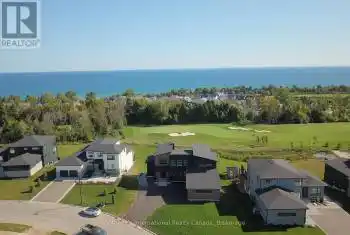 101 Sladden Court, Blue Mountains, Ontario N0H2P0, 6 Bedrooms Bedrooms, ,4 BathroomsBathrooms,All Houses,For Sale,Sladden,X11895047