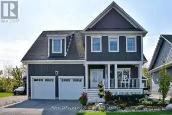 122 YELLOW BIRCH Crescent, Blue Mountains, Ontario L9Y0Y5, 5 Bedrooms Bedrooms, ,5 BathroomsBathrooms,All Houses,For Sale,YELLOW BIRCH,X11984746