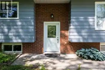194 Centre Street, Meaford, Ontario N4L1E8, 4 Bedrooms Bedrooms, ,2 BathroomsBathrooms,All Houses,For Sale,Centre,X11997800