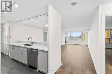 100 Upper Madison Avenue Unit# 901 Toronto (Lansing-Westgate) Ontario 