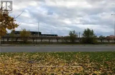82 Queen Elizabeth Boulevard Toronto (Stonegate-Queensway) Ontario M8Z