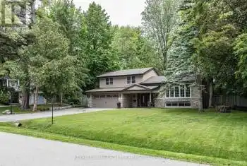165 Walby Drive, Oakville (1017 - SW Southwest), Ontario L6L4C9, 4 Bedrooms Bedrooms, ,4 BathroomsBathrooms,All Houses,For Sale,Walby,W11933645