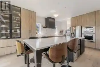 48 MACALISTER BOULEVARD, Guelph (Kortright East), Ontario N1G0G6, 4 Bedrooms Bedrooms, ,2 BathroomsBathrooms,All Houses,For Sale,MACALISTER BOULEVARD,X11991170