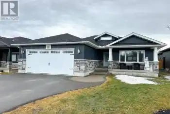 42 Schmidt Way, Quinte West (Murray Ward), Ontario K8V0L6, 4 Bedrooms Bedrooms, ,3 BathroomsBathrooms,All Houses,For Sale,Schmidt,X11978241