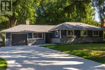 6611 O'NEIL Street, Niagara Falls (206 - Stamford), Ontario L2J1M9, 3 Bedrooms Bedrooms, ,2 BathroomsBathrooms,All Houses,For Sale,O'NEIL,X11912644