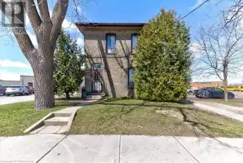 135 SHERWOOD Drive, Brantford, Ontario N3T1N8, 5 Bedrooms Bedrooms, ,4 BathroomsBathrooms,All Houses,For Sale,SHERWOOD,40715112