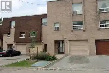79 Village Green Way Unit# 92, Toronto (Henry Farm), Ontario M2J1K9, 5 Bedrooms Bedrooms, ,2 BathroomsBathrooms,All Houses,For Rent,Village Green,C12079968