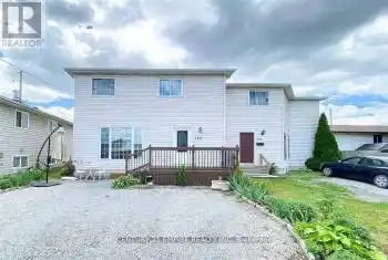 132 Carlton Street, St. Catharines (451 - Downtown), Ontario L2R7S6, 4 Bedrooms Bedrooms, ,2 BathroomsBathrooms,All Houses,For Rent,Carlton,X12079975