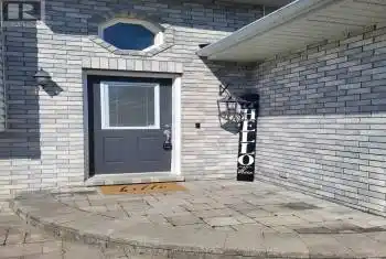 1091 Arnold Street, Innisfil, Ontario L0L1W0, 3 Bedrooms Bedrooms, ,2 BathroomsBathrooms,All Houses,For Sale,Arnold,N11990944