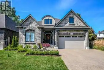 1156 Line Avenue, Pelham (662 - Fonthill), Ontario L3C3C4, 3 Bedrooms Bedrooms, ,3 BathroomsBathrooms,All Houses,For Sale,Line,X12080015