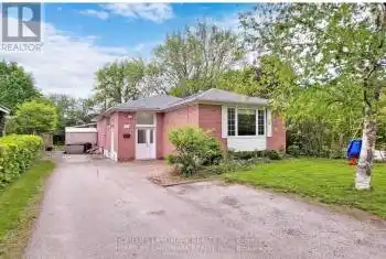 91 Murray Drive, Aurora (Aurora Highlands), Ontario L4G2C4, 4 Bedrooms Bedrooms, ,1 BathroomBathrooms,All Houses,For Rent,Murray,N12080068