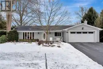 1554 VENETIA Drive, Oakville, Ontario L6L1K7, 4 Bedrooms Bedrooms, ,3 BathroomsBathrooms,All Houses,For Sale,VENETIA,40689267