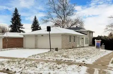 18 Olsen Drive Toronto C13 Ontario M3A 3J2