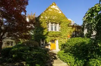 13 Old Forest Hill Road Toronto C03 Ontario M5P 2P6