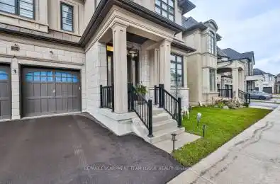 2301 Charles Cornwall Avenue Oakville Ontario L6M 5M6