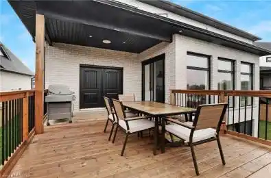 4107 WINTERBERRY Drive London Ontario N6P 0H6