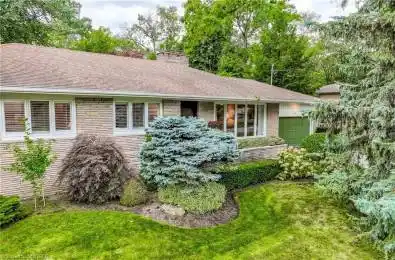 1520 CAMELFORD Road Mississauga Ontario L5J 3C9