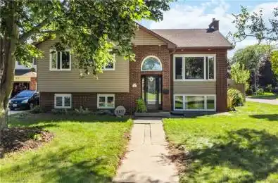 301 NEWTON Court Sarnia Ontario N7S 3Y8