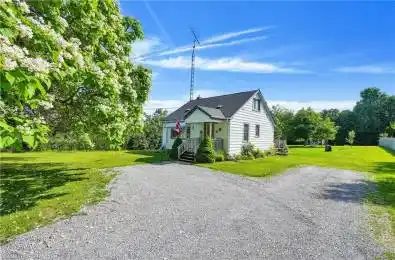 3296 LAKEFIELD Road Smith-Ennismore-Lakefield Ontario K0L 2H0